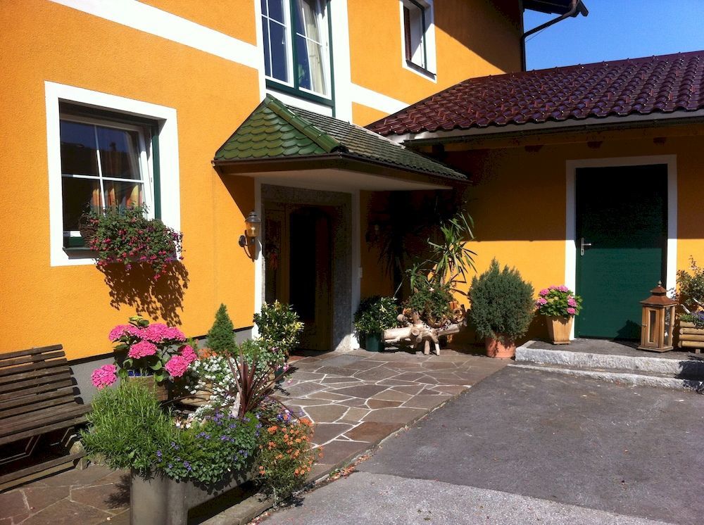 Pension David Puch bei Hallein Exteriör bild